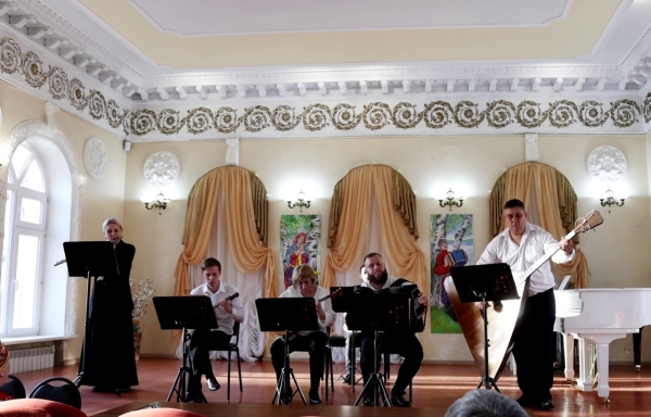 Отчетный концерт ансамбля русских народных инструментов «Родные напевы»