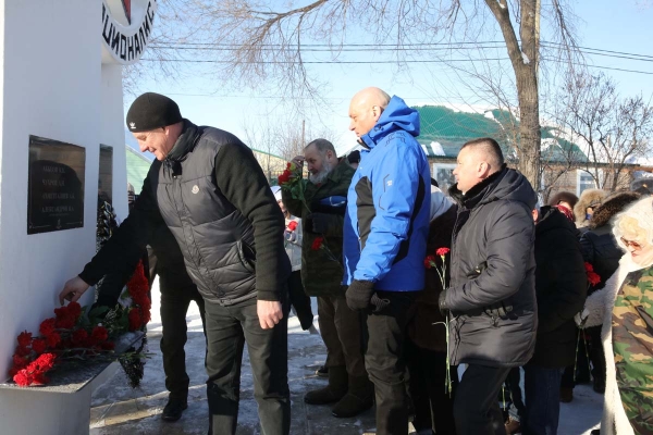 Митинг, посвящённый памяти россиян, исполнявших служебный долг за пределами Отечества
