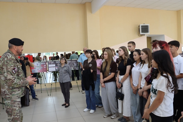 ХРОНИКА ПОДВИГА И НЕСГИБАЕМЫЙ ДУХ: В ДОМЕ КУЛЬТУРЫ ПРОШЛА ВЫСТАВКА «ГЕРОИ ОПЕРАЦИИ „ПОТОК“»